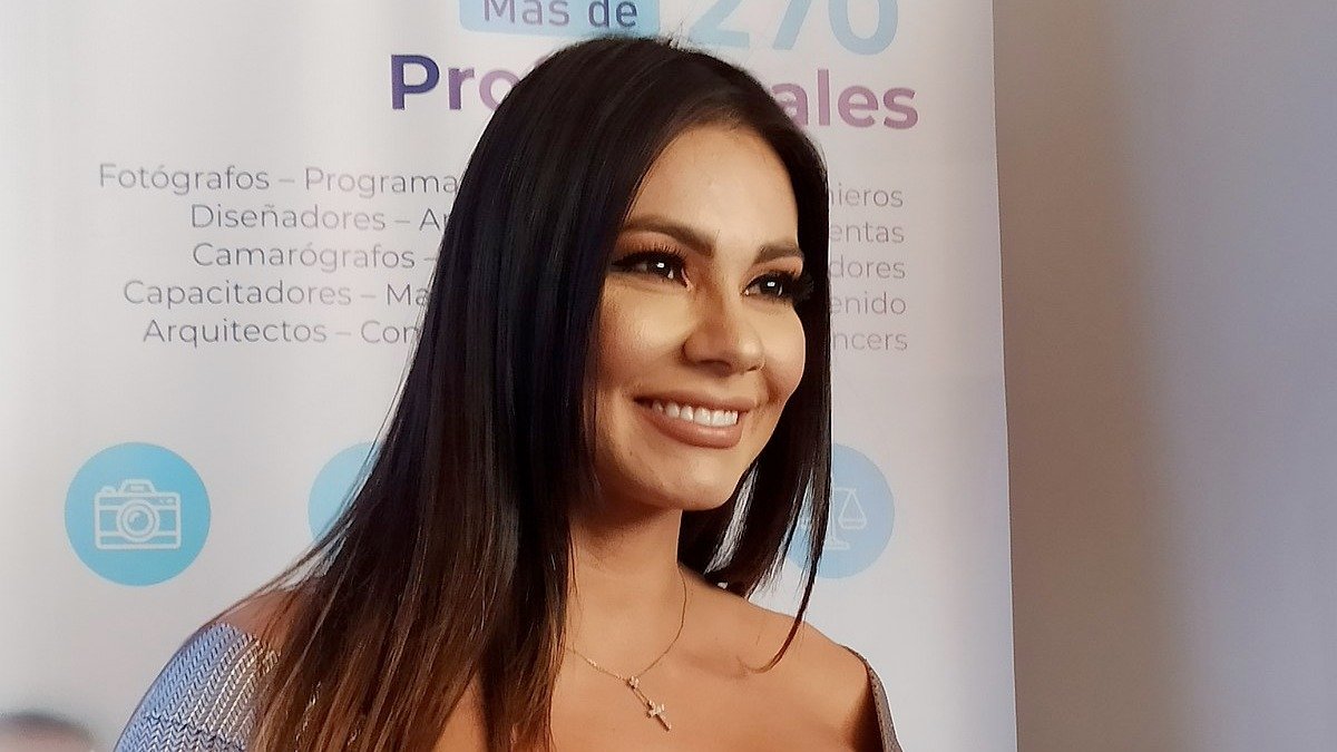 'A Colombia la han dado más por el 4 letras que a Esperanza Gómez': la actriz habló con Vanessa de la Torre sobre el Paro