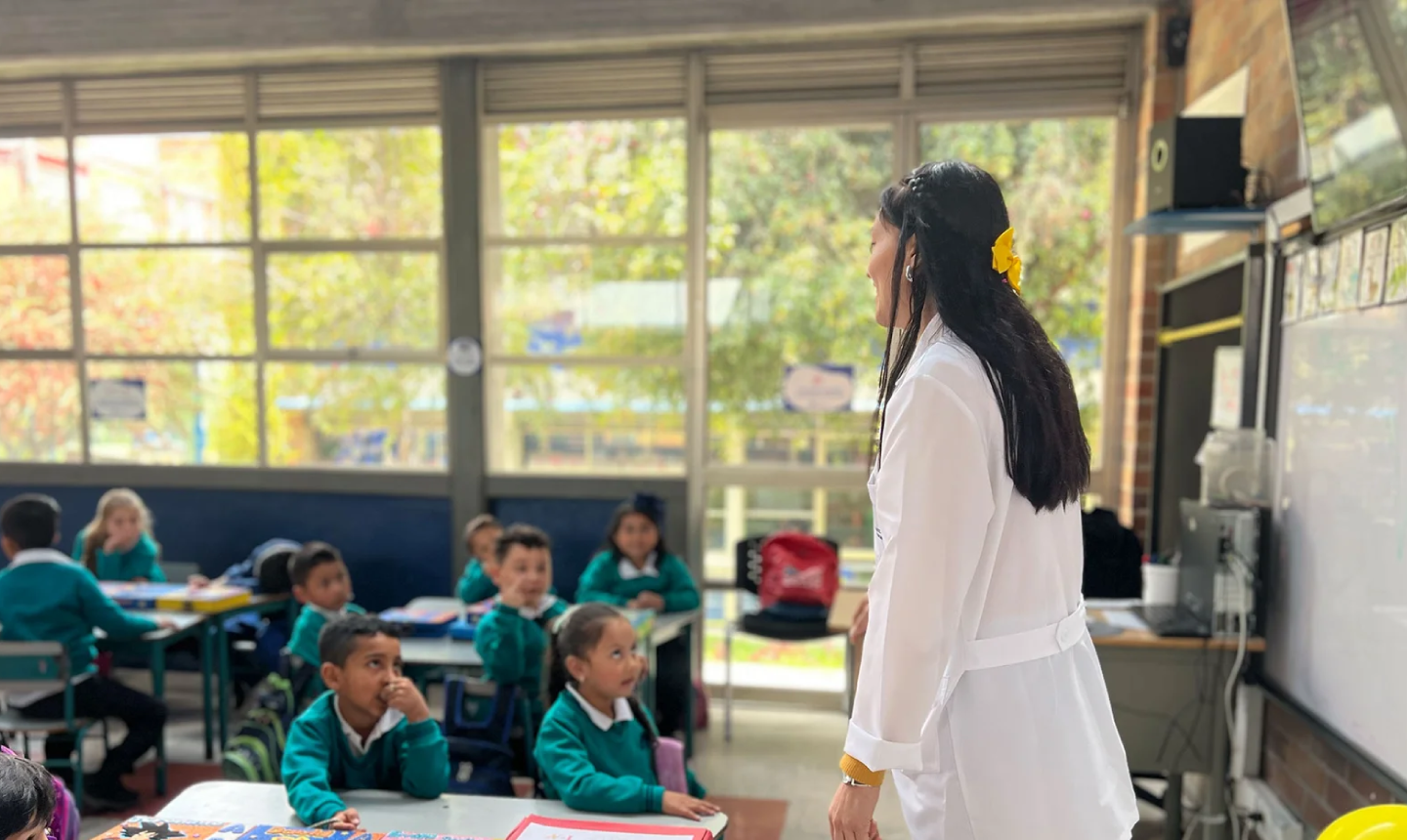 Gobierno propone ajustes en la jornada escolar para docentes y estudiantes