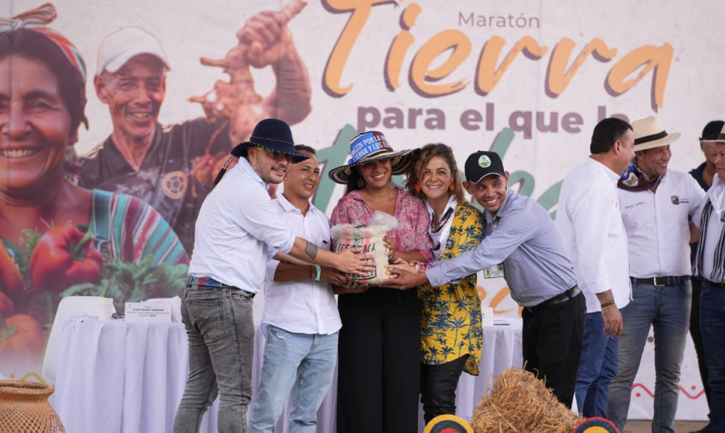 Gobierno avanza en la Reforma Agraria con histórica entrega de tierras en Cesar