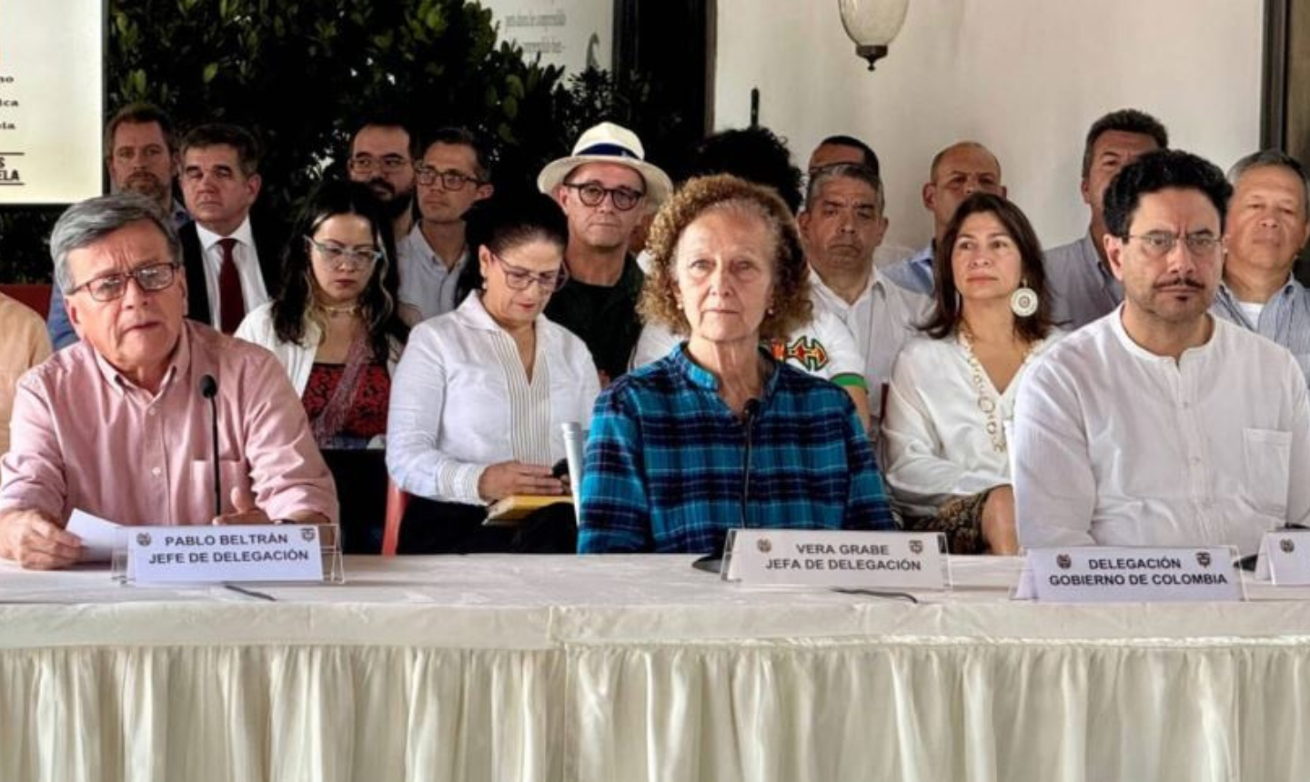 Gobierno y ELN reactivan diálogos: pactan reunión clave para noviembre