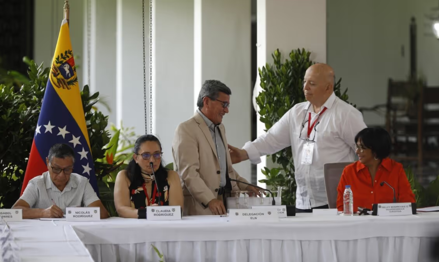 Se retoman los diálogos entre el Gobierno y el ELN en Caracas, Venezuela