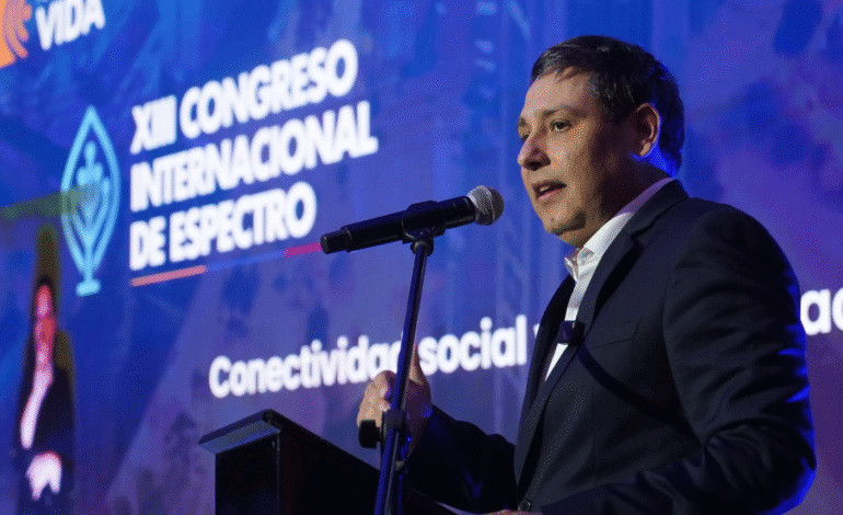 Mauricio Lizcano anuncia su precandidatura presidencial: “No es ideología, es sentido común”