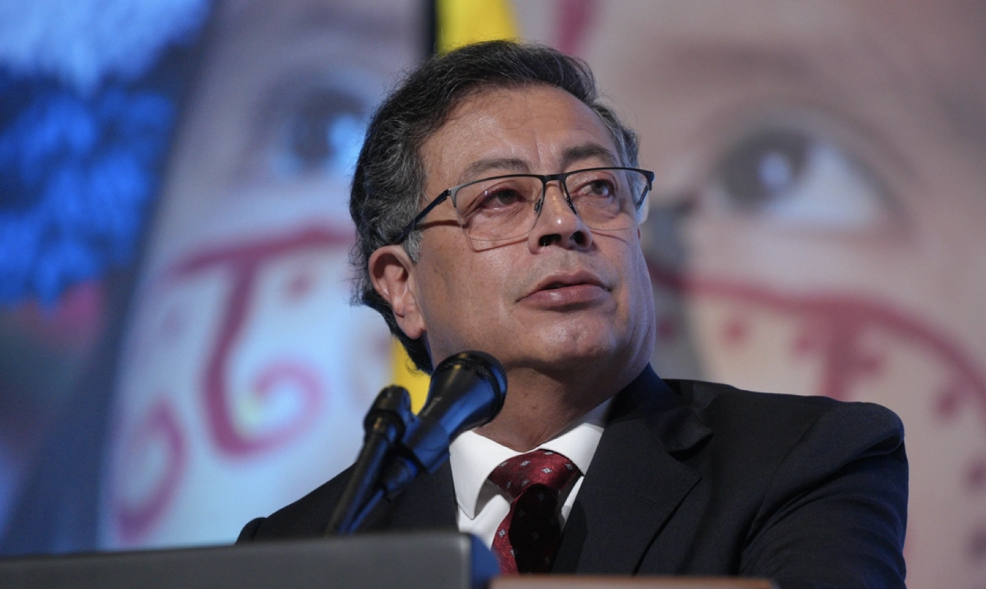Gobierno exige a dueños de EPS asumir millonaria deuda hospitalaria