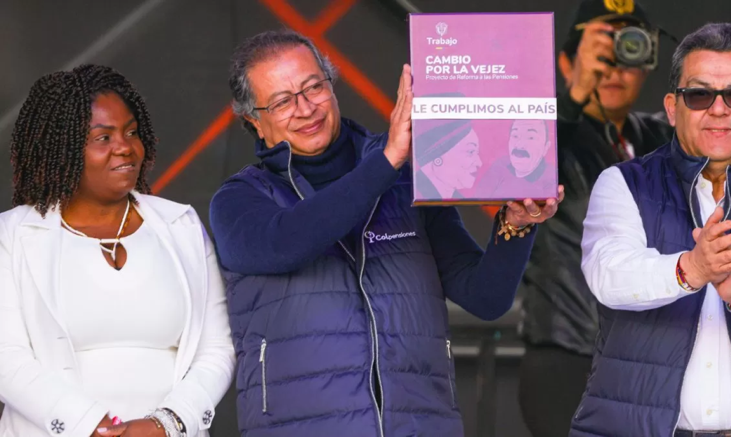 Gobierno avanza con reglamentación de la reforma pensional: sigue en pie su entrada en vigor para julio de 2025