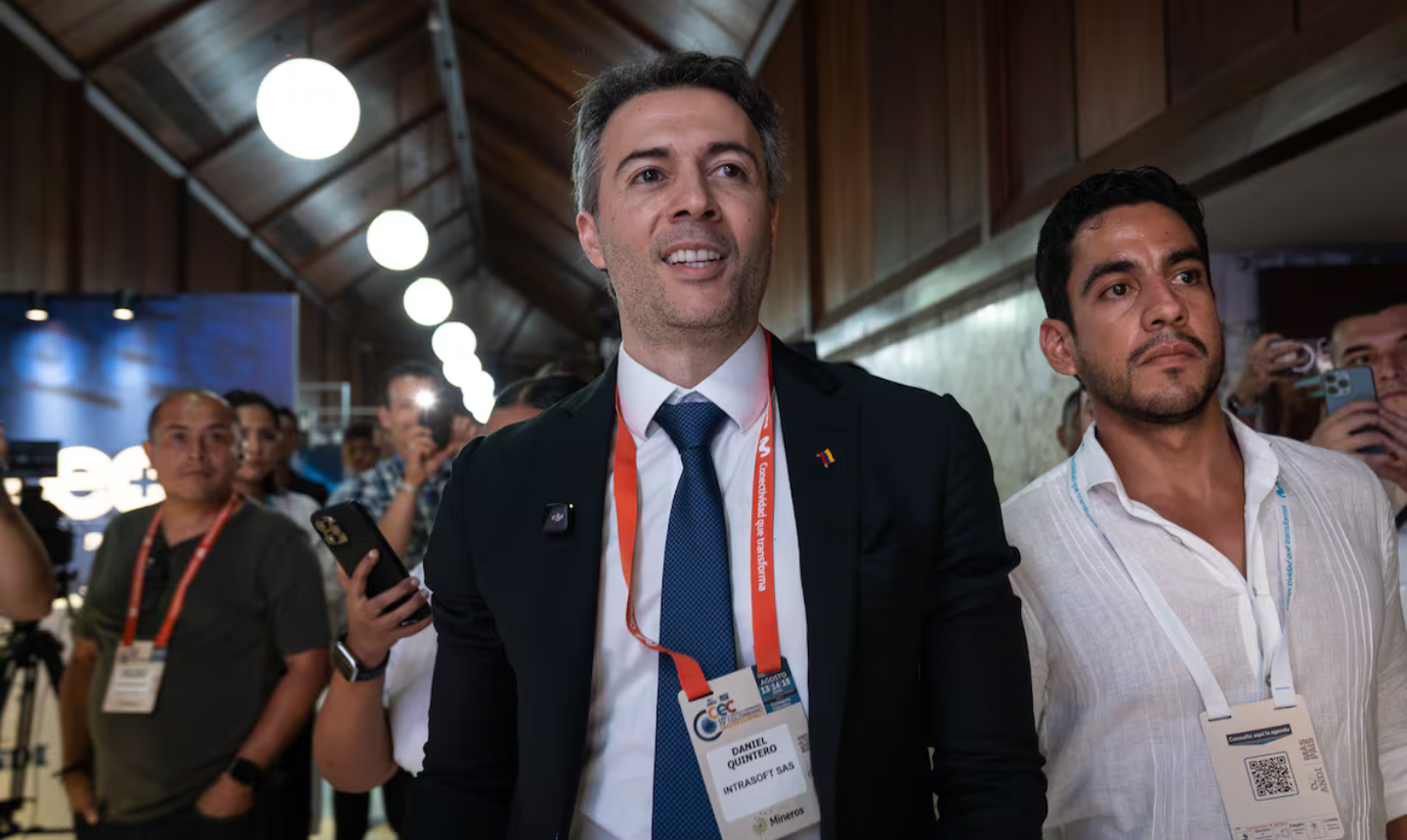 Fiscalía acusa a Daniel Quintero por caso Aguas Vivas: 12 personas más irán a juicio.