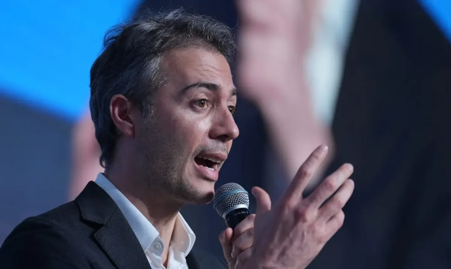 Quintero denuncia maniobra política para impedir su aspiración a la Presidencia