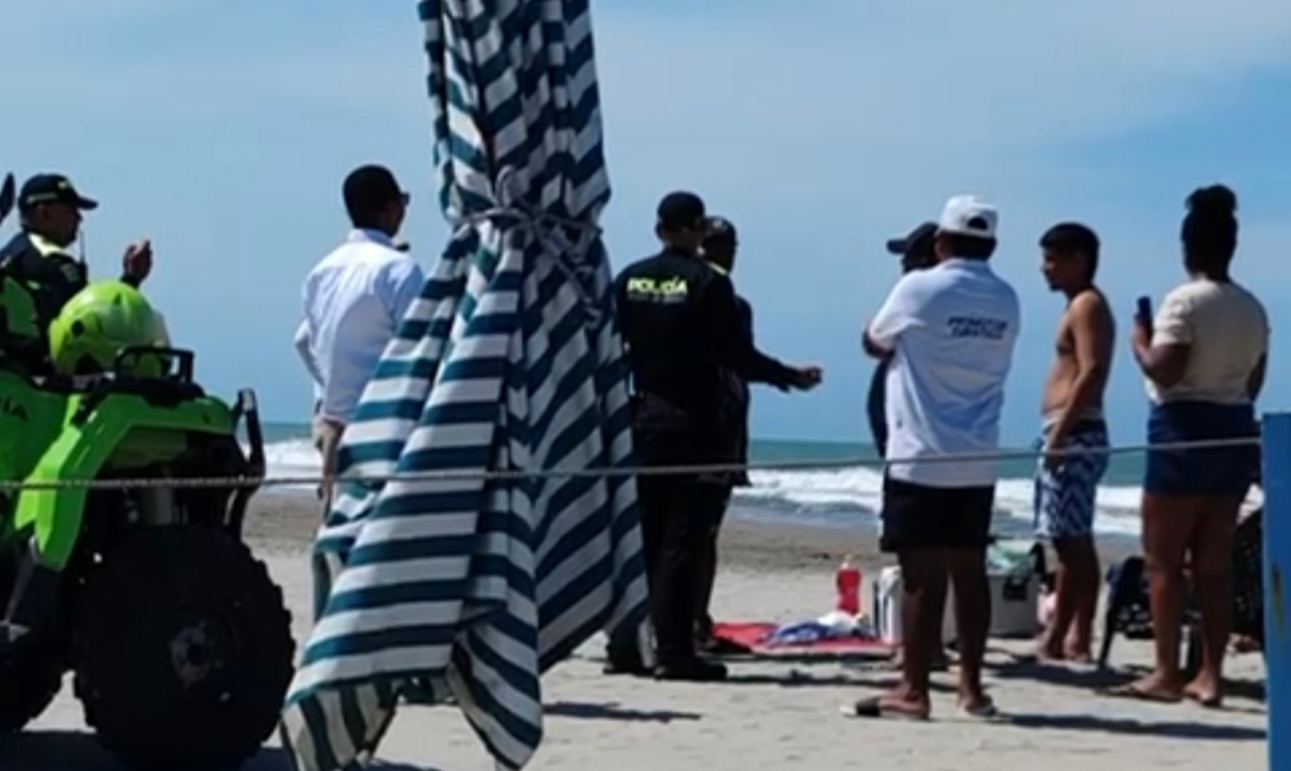 “Las playas son del pueblo”: Óscar Benavides lidera protesta por acceso público en Cartagena